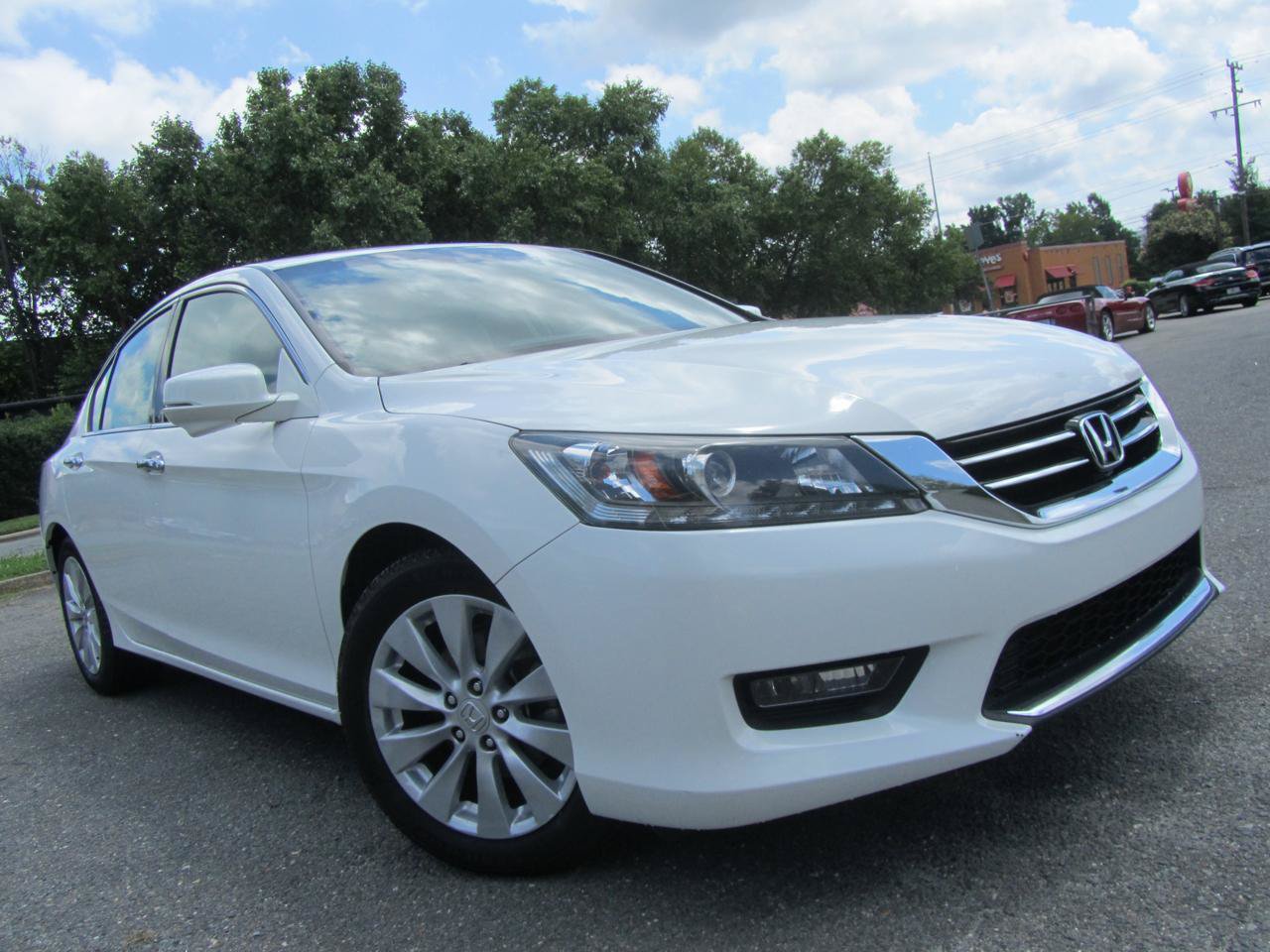 Used 2015 Honda Accord EX-L image 2