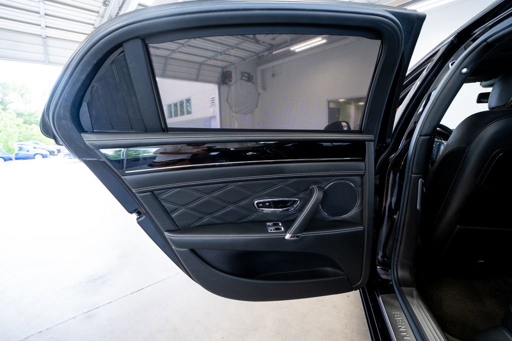 Used 2015 Bentley Flying Spur V8 AWD/4WD image 40
