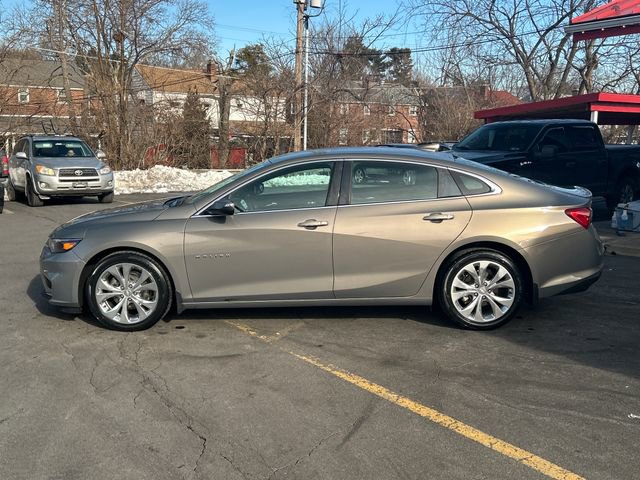Used 2018 Chevrolet Malibu Premier w/ Driver Confidence Package image 3
