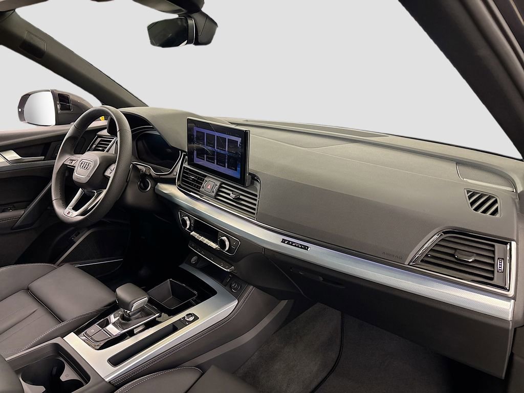 Certified 2025 Audi Q5 2.0T Premium Plus w/ Premium Plus Package image 14
