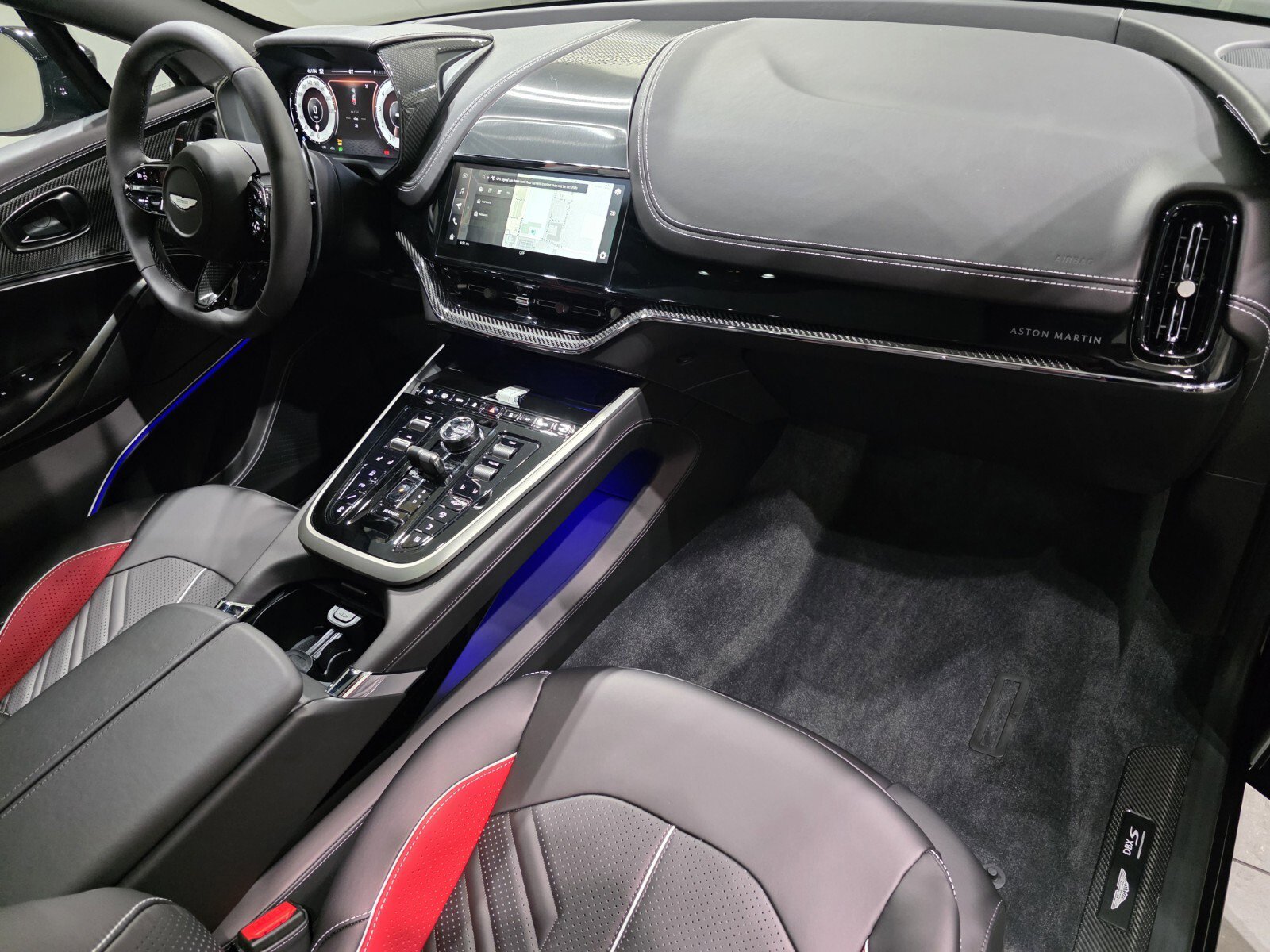 New 2026 Aston Martin DBX S image 24