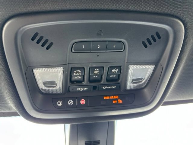 Used 2023 Chevrolet Traverse RS AWD/4WD image 40