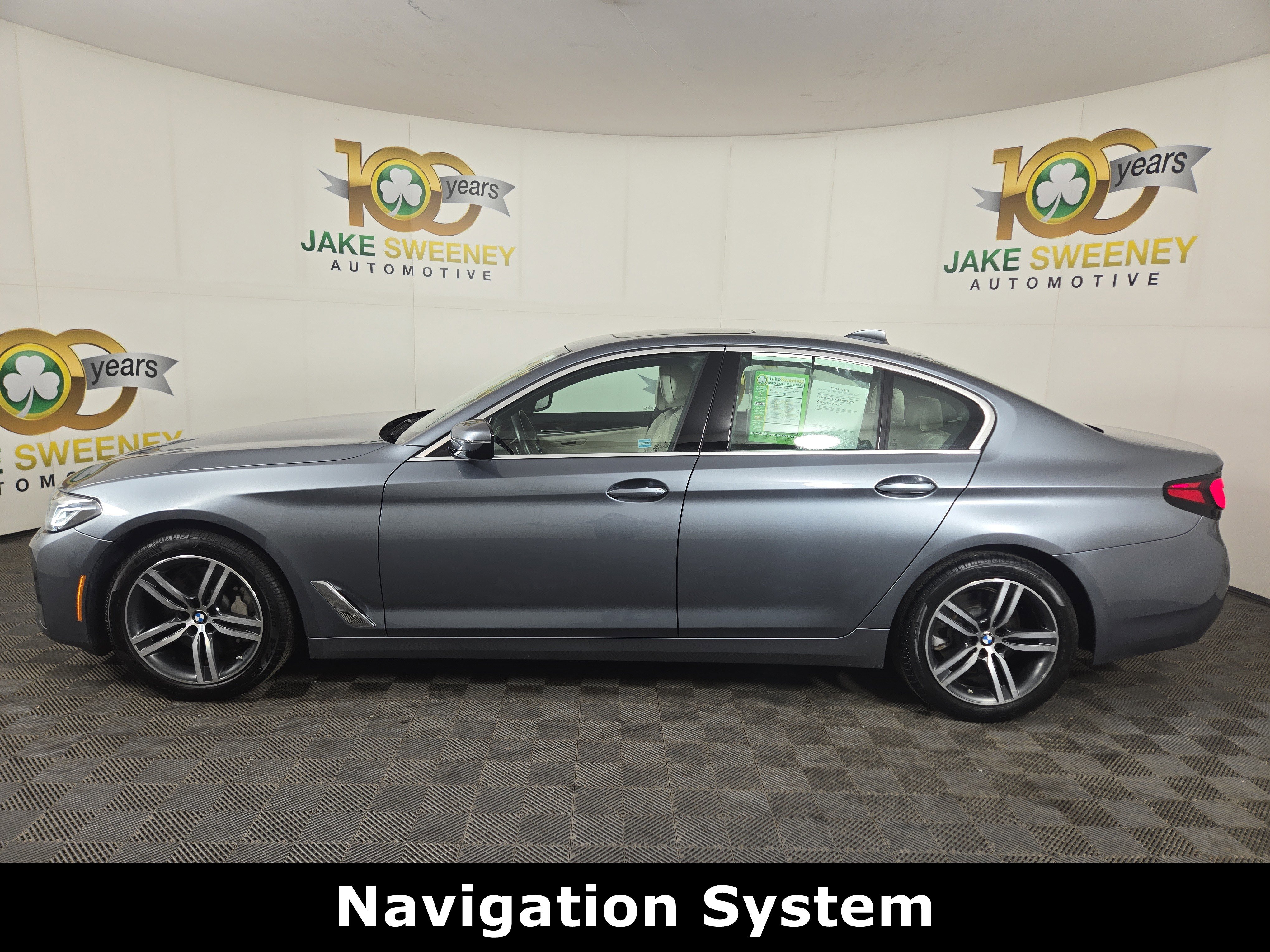 Used 2022 BMW 530i xDrive w/ Executive Package image 4