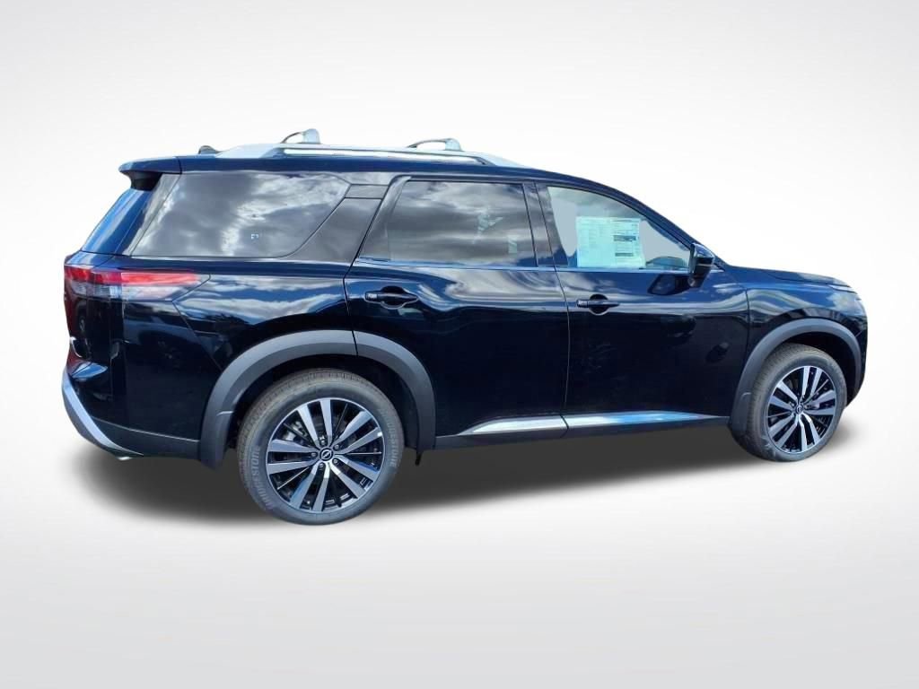 New 2025 Nissan Pathfinder Platinum w/ Black Appearance Package image 8