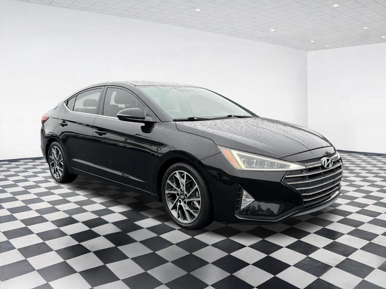 Used 2019 Hyundai Elantra Limited FWD image 6