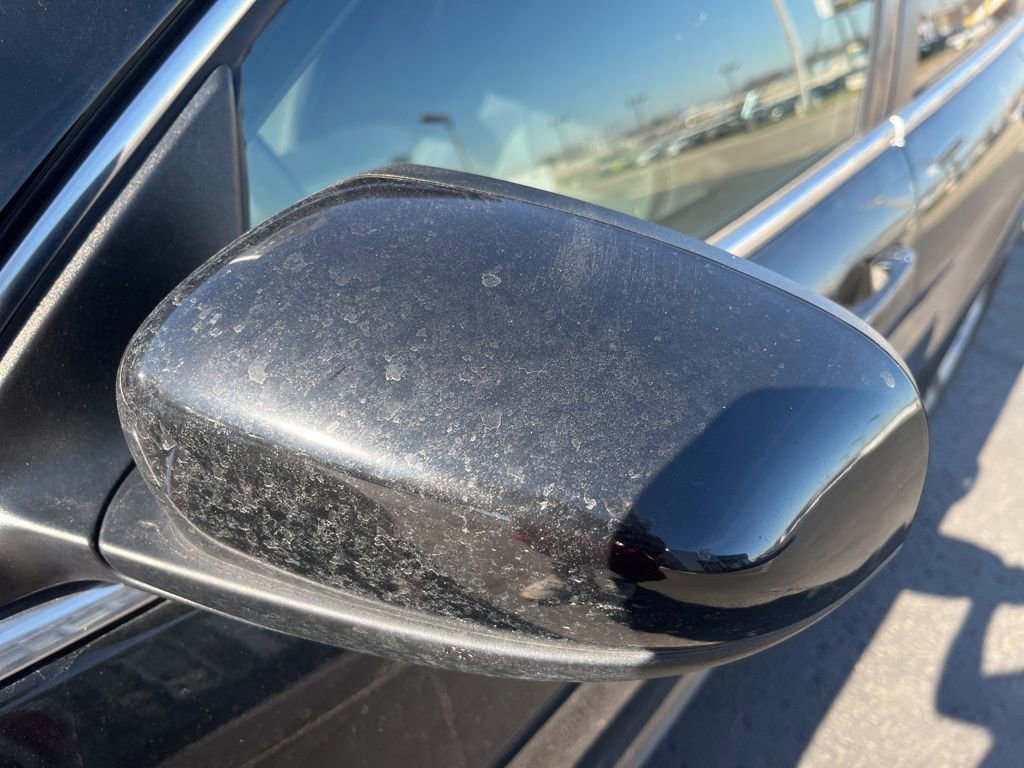 Used 2019 Jeep Cherokee Latitude w/ Popular Appearance Group image 14