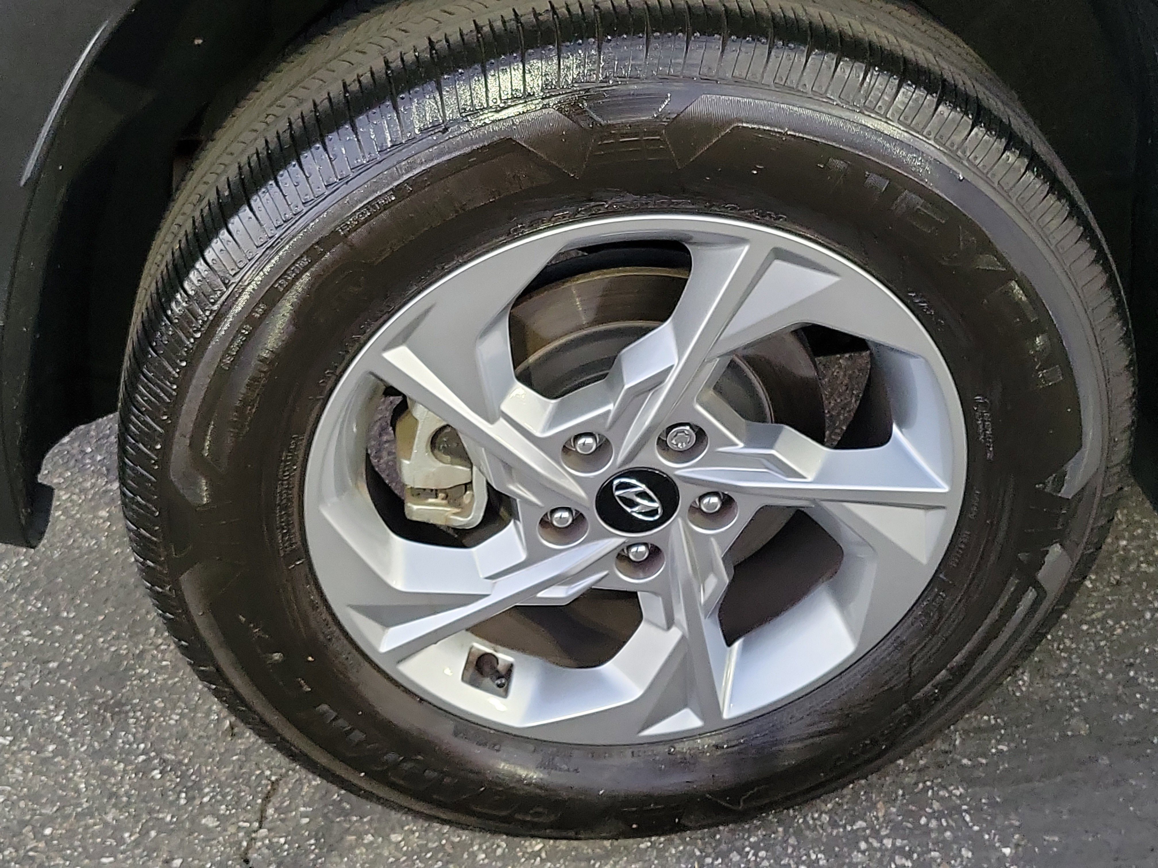 Certified 2024 Hyundai Tucson SE image 21