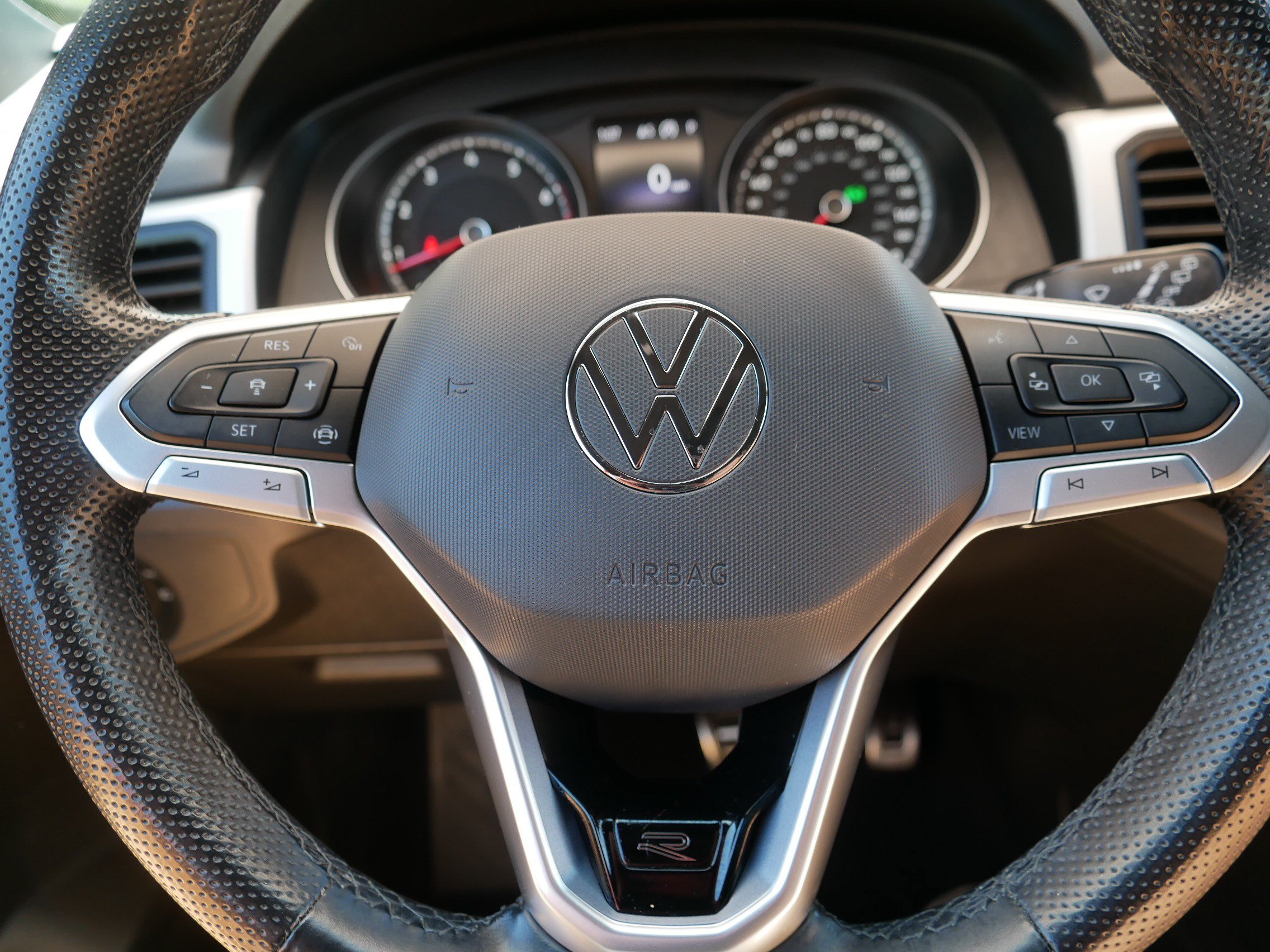 Used 2021 Volkswagen Atlas Cross Sport SE w/ Panoramic Sunroof Package AWD/4WD image 25