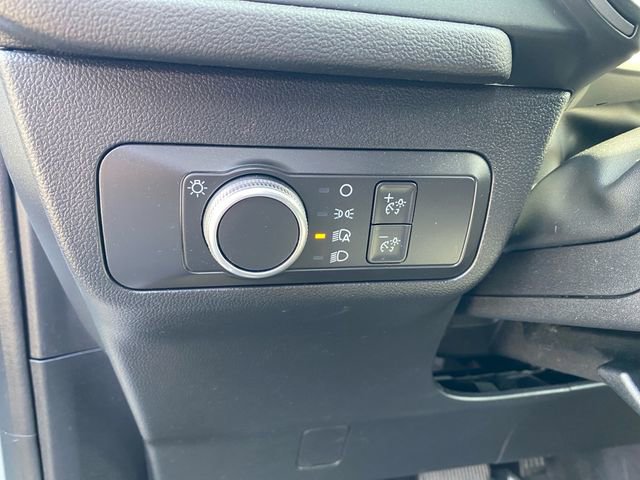 Used 2022 Ford Escape S image 18