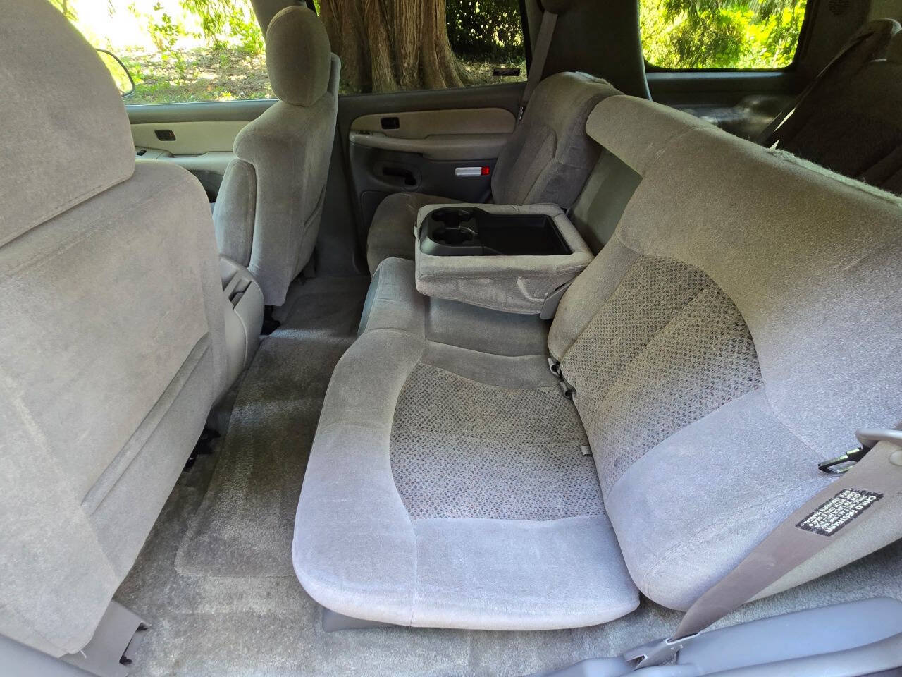 Used 2000 Chevrolet Tahoe LS w/ LS Preferred Equipment Group AWD/4WD image 13