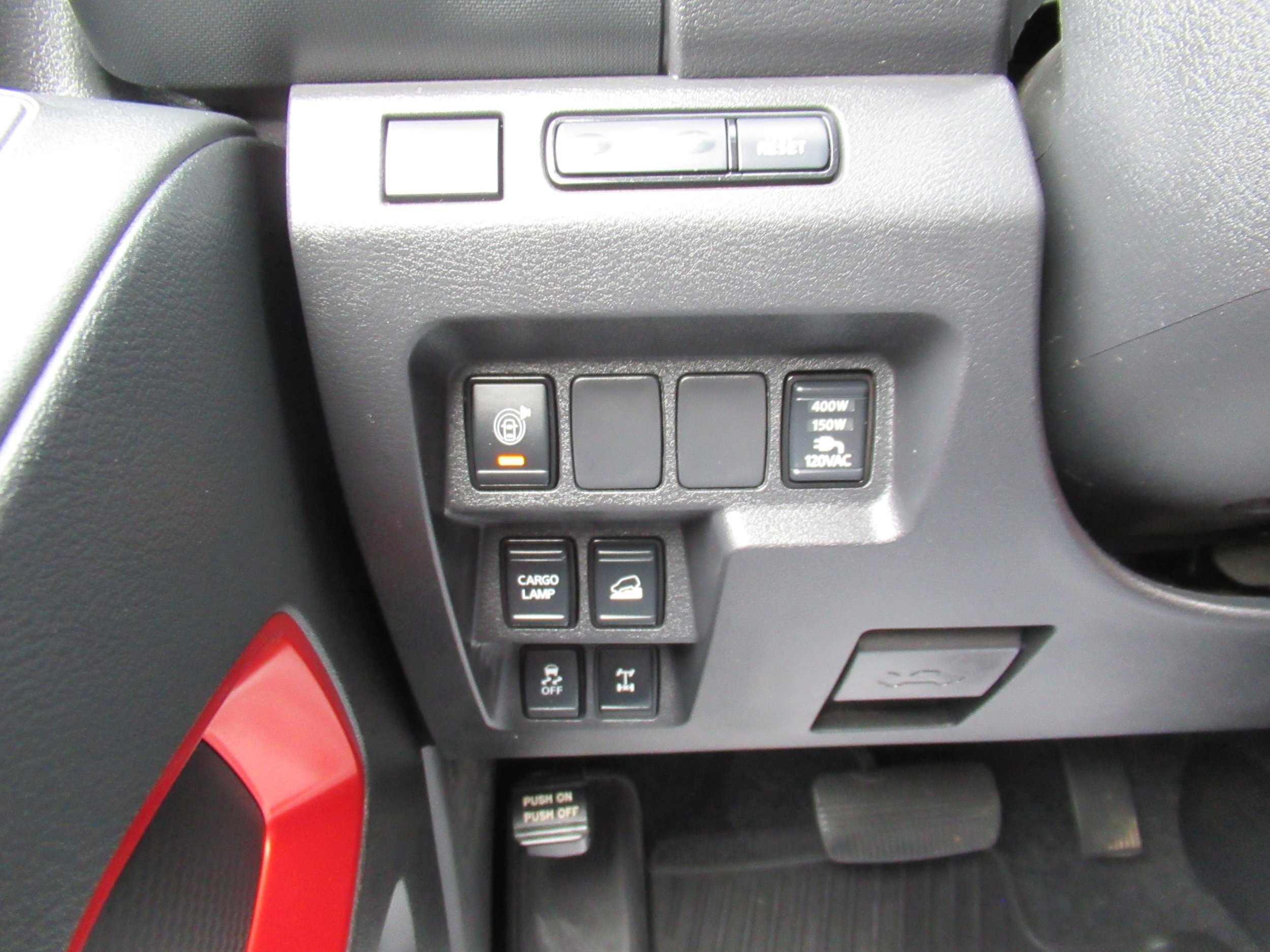 Used 2023 Nissan Frontier PRO-4X w/ Pro-4X Premium Package AWD/4WD image 14