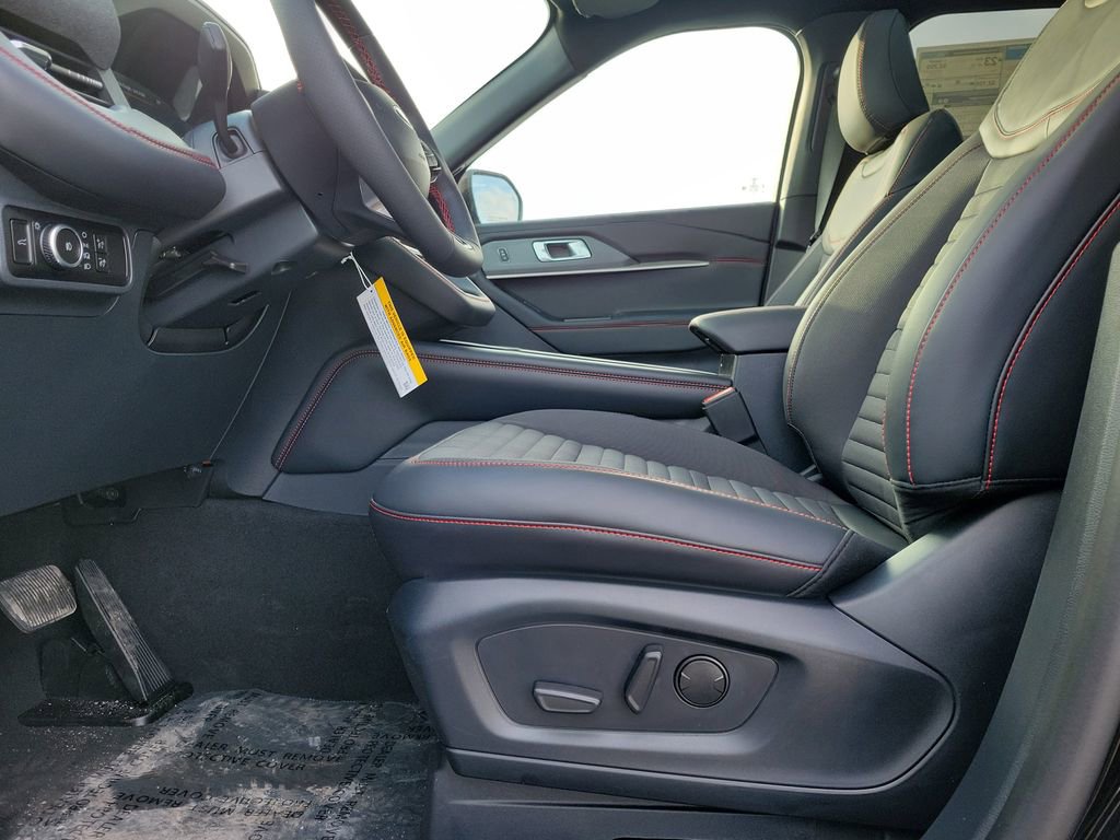 New 2026 Ford Explorer ST-Line w/ ST-Line Street Pack image 17