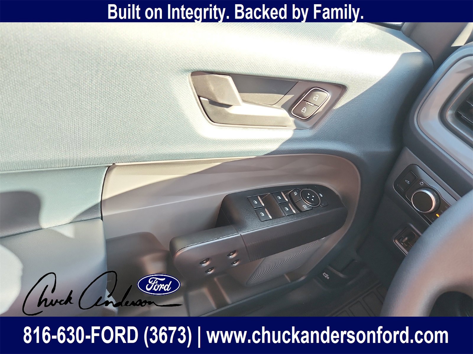 New 2025 Ford Maverick XLT w/ Black Appearance Package image 20