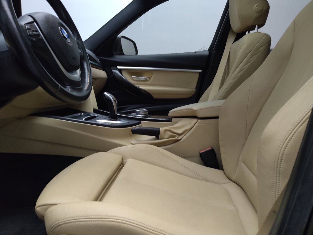 Used 2017 BMW 330i Sedan RWD image 17