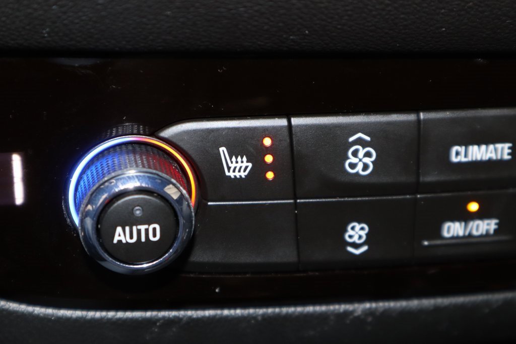 Used 2023 Buick Enclave Essence w/ Experience Buick Package image 5