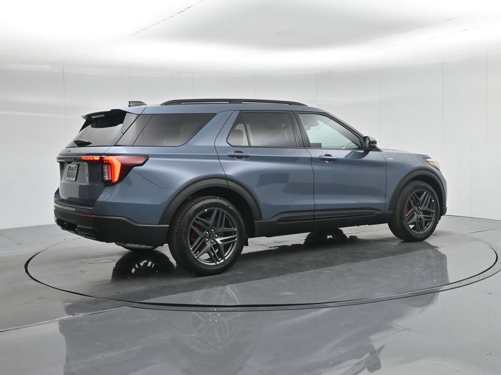 New 2026 Ford Explorer ST-Line w/ ST-Line Street Pack RWD image 30
