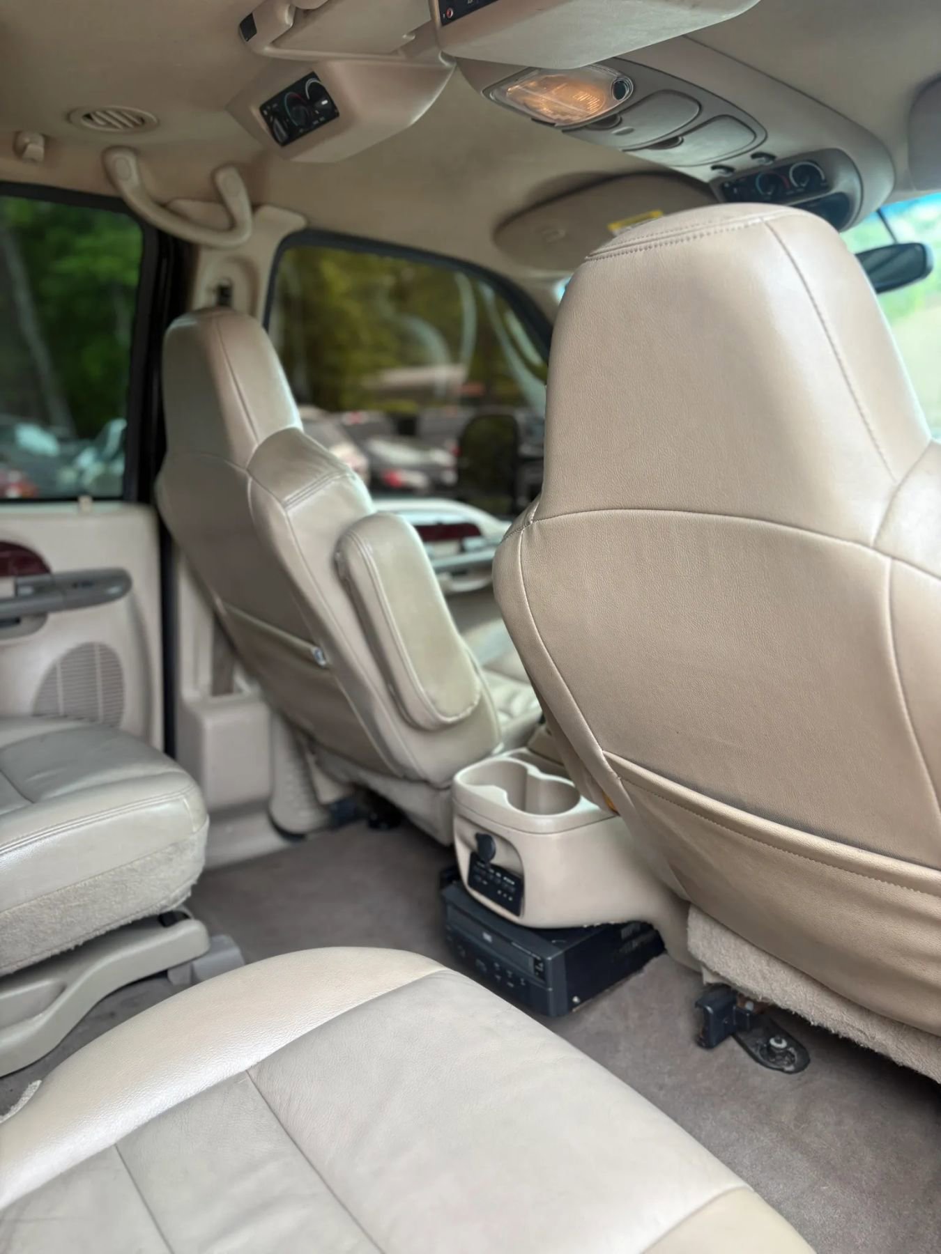 Used 2004 Ford Excursion Limited AWD/4WD image 27
