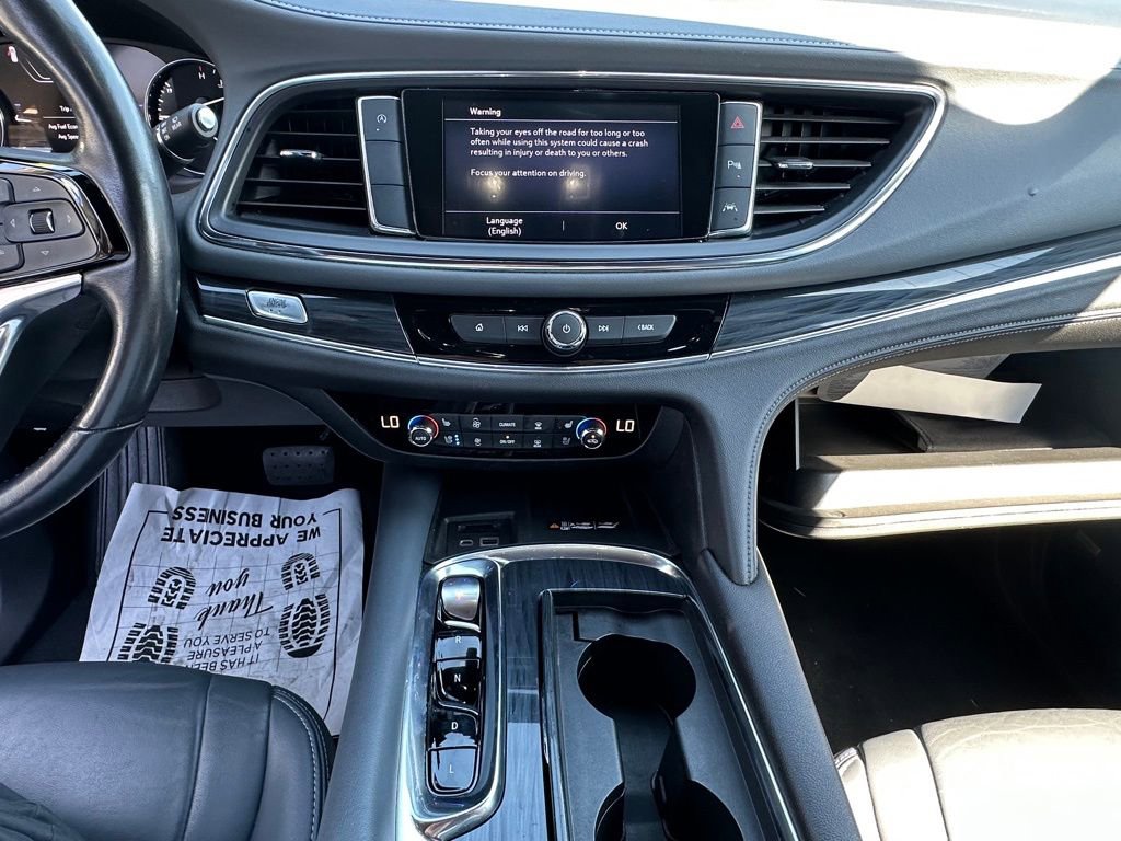 Used 2022 Buick Enclave Premium image 12