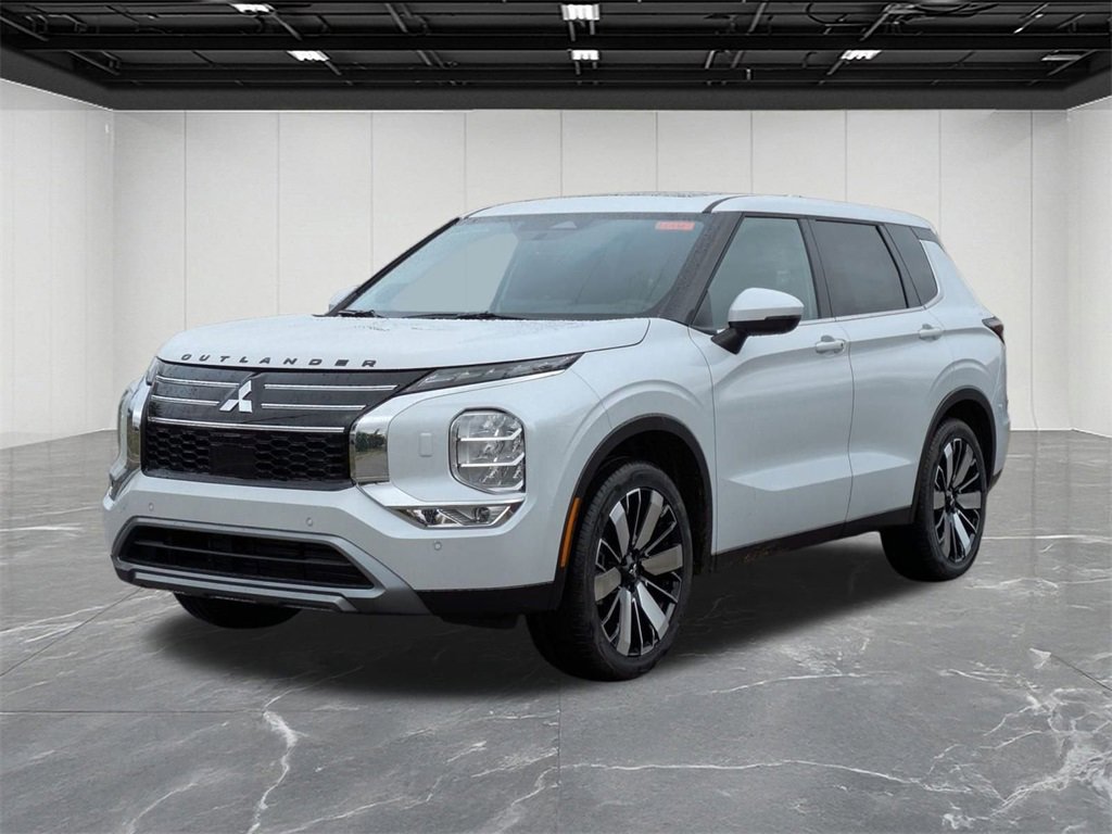 New 2025 Mitsubishi Outlander SE image 1