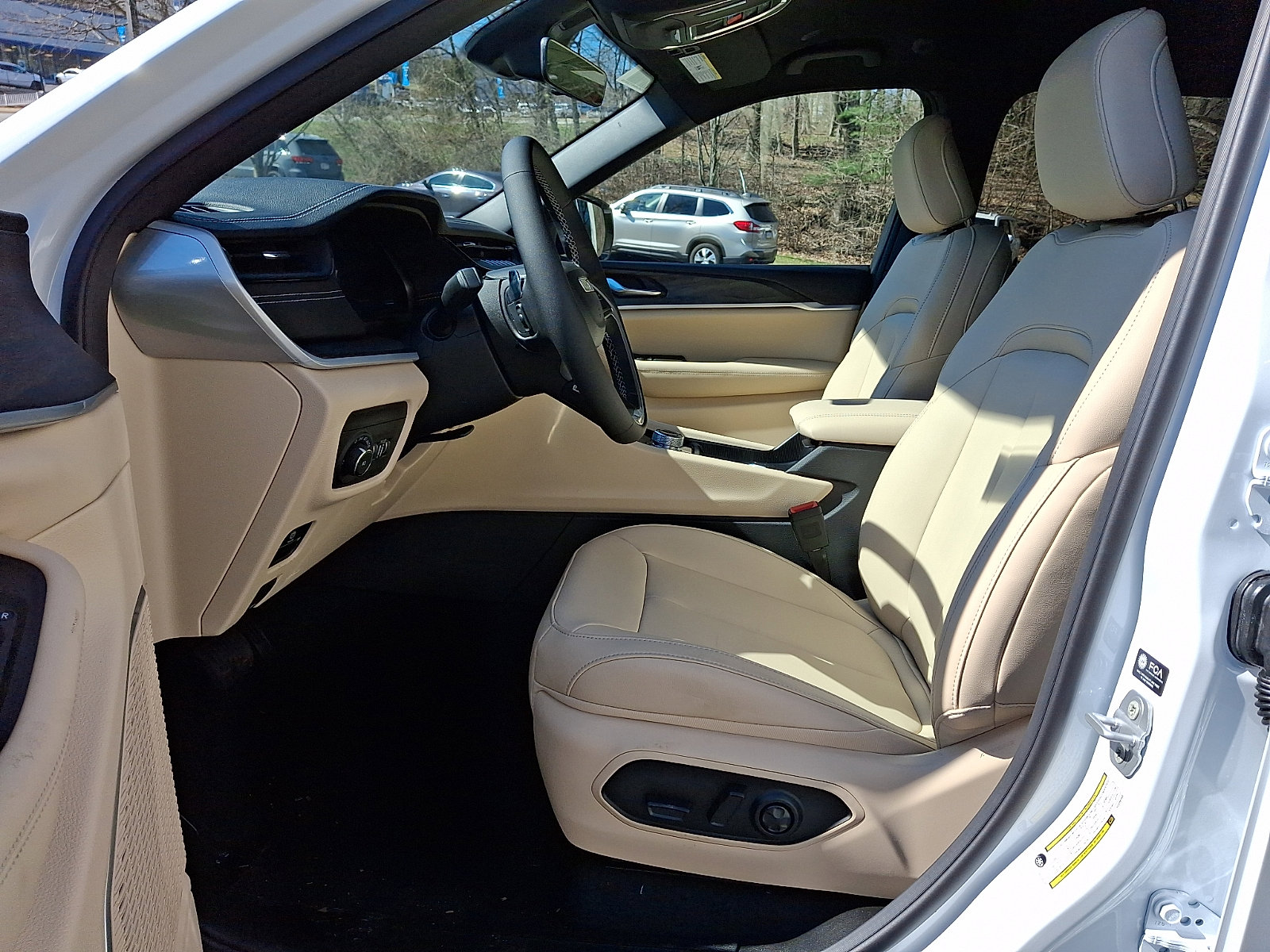 New 2026 Jeep Grand Cherokee Limited image 9