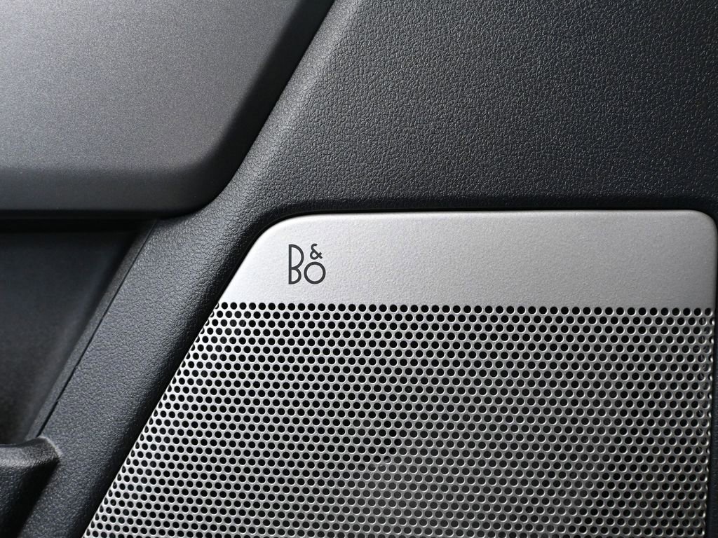 Used 2024 Ford F250 Lariat w/ Black Appearance Package image 21