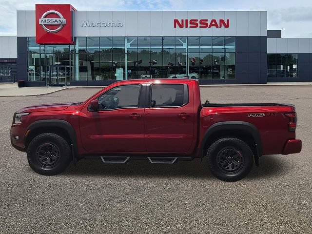 Used 2025 Nissan Frontier PRO-4X AWD/4WD image 4