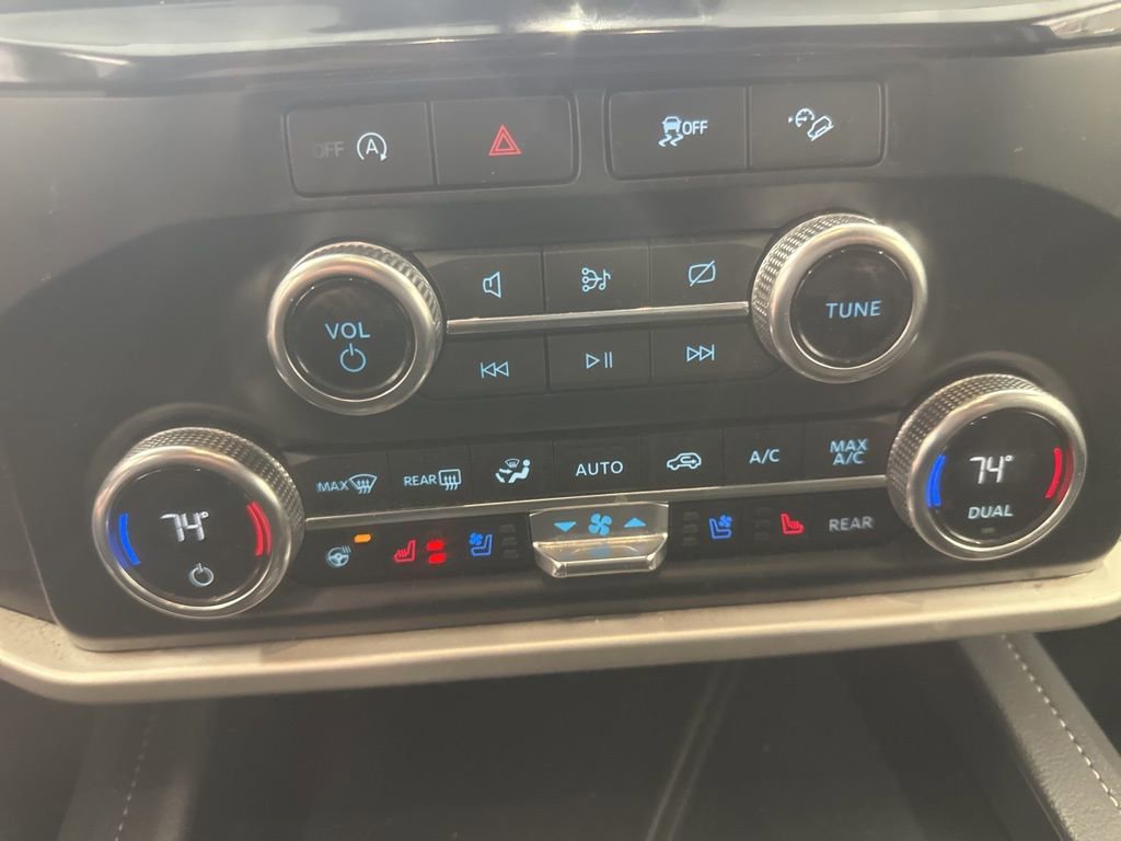 Used 2024 Ford Expedition XLT image 7