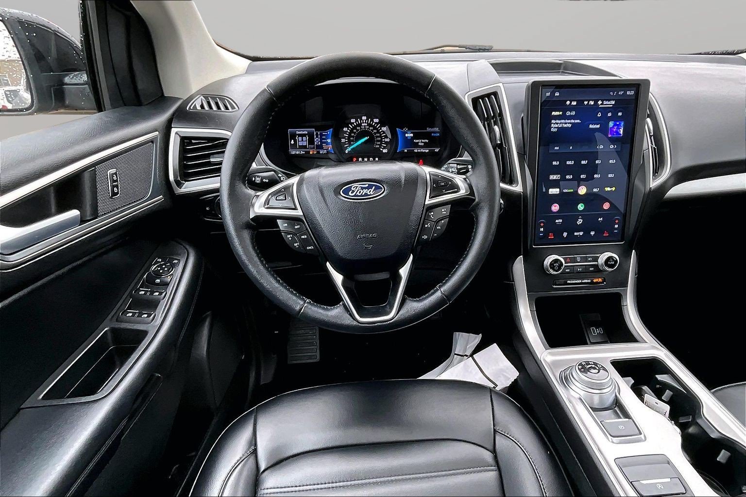 Used 2024 Ford Edge SEL w/ Convenience Package AWD/4WD image 5