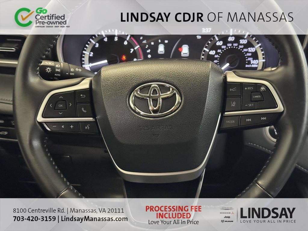 Used 2024 Toyota Highlander XLE FWD image 23