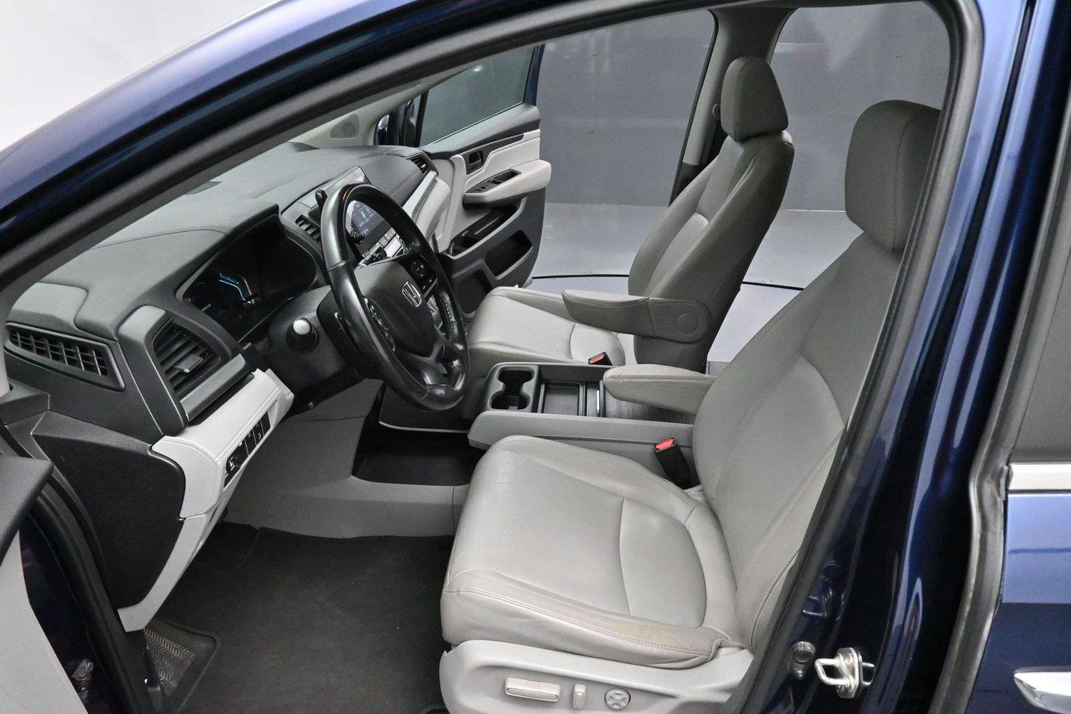 Used 2018 Honda Odyssey EX-L image 12