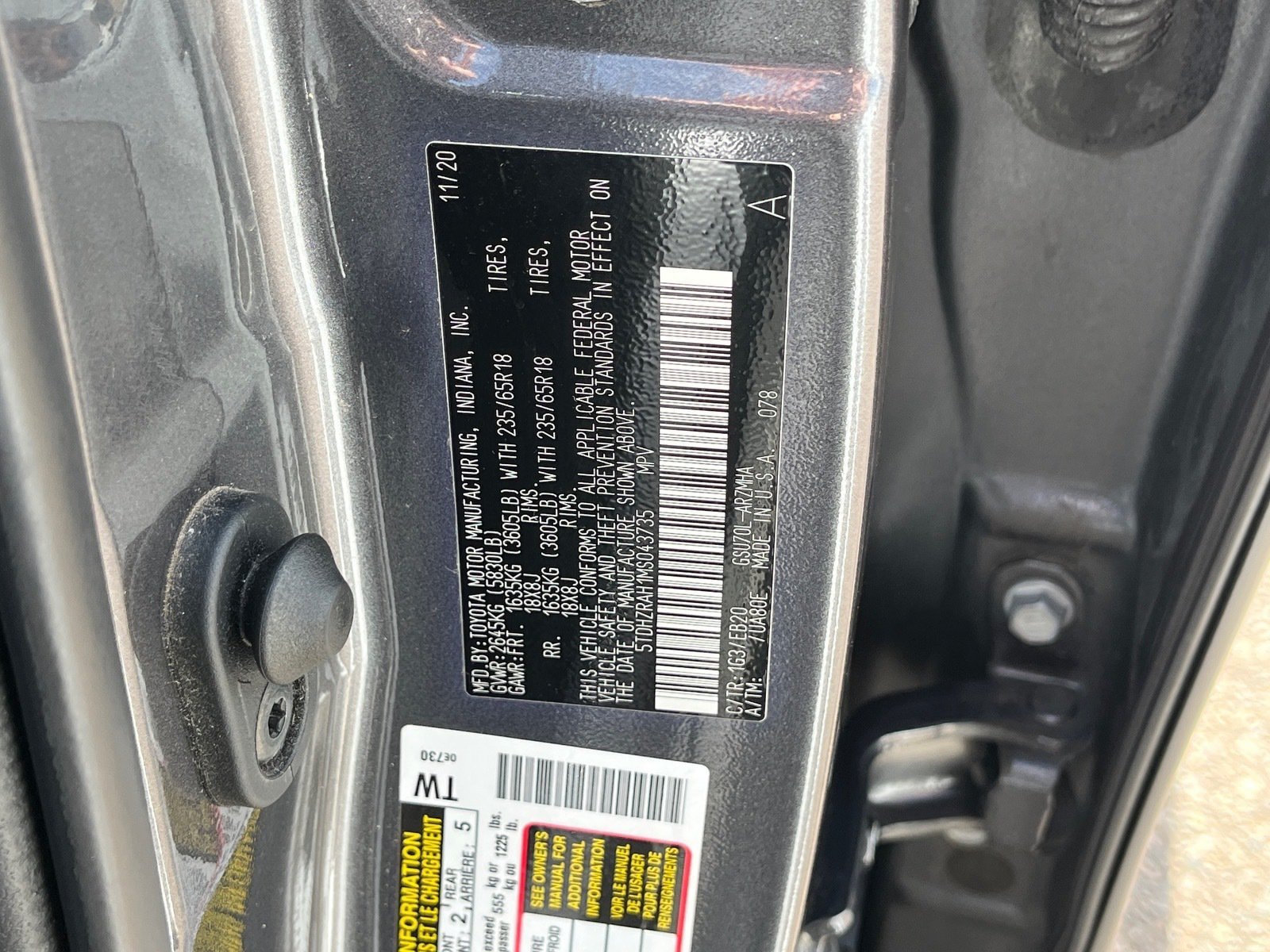 Used 2021 Toyota Highlander XLE FWD image 31