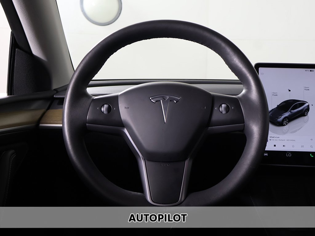 Used 2023 Tesla Model Y Long Range image 3