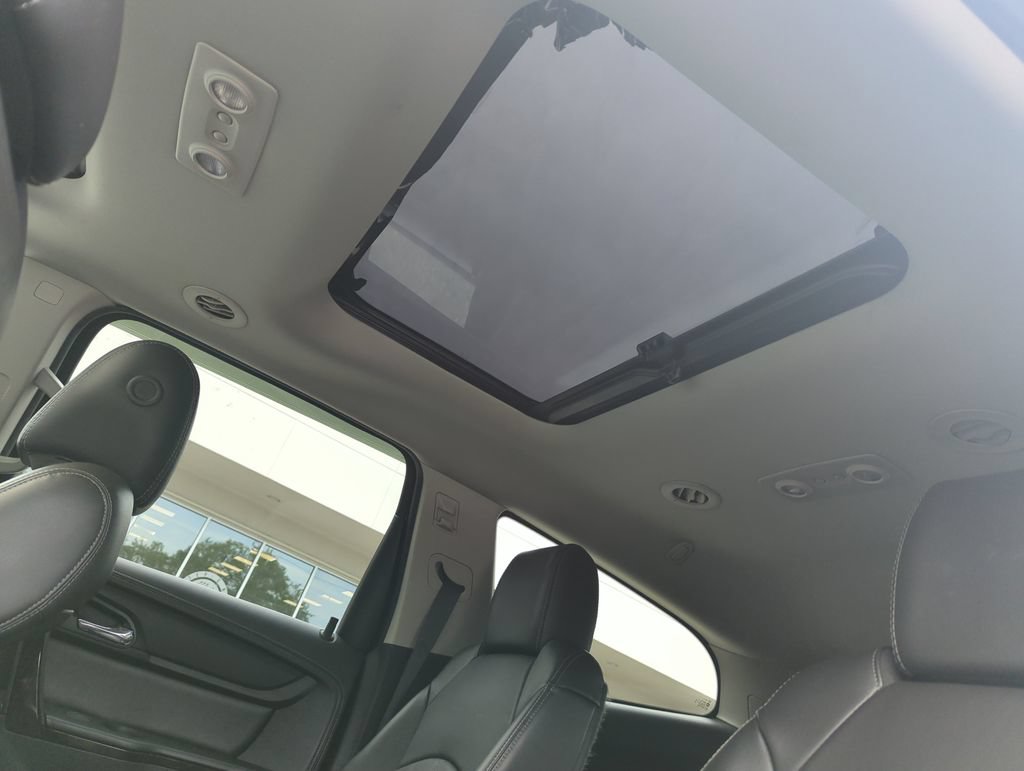 Used 2016 Chevrolet Traverse LTZ FWD image 29