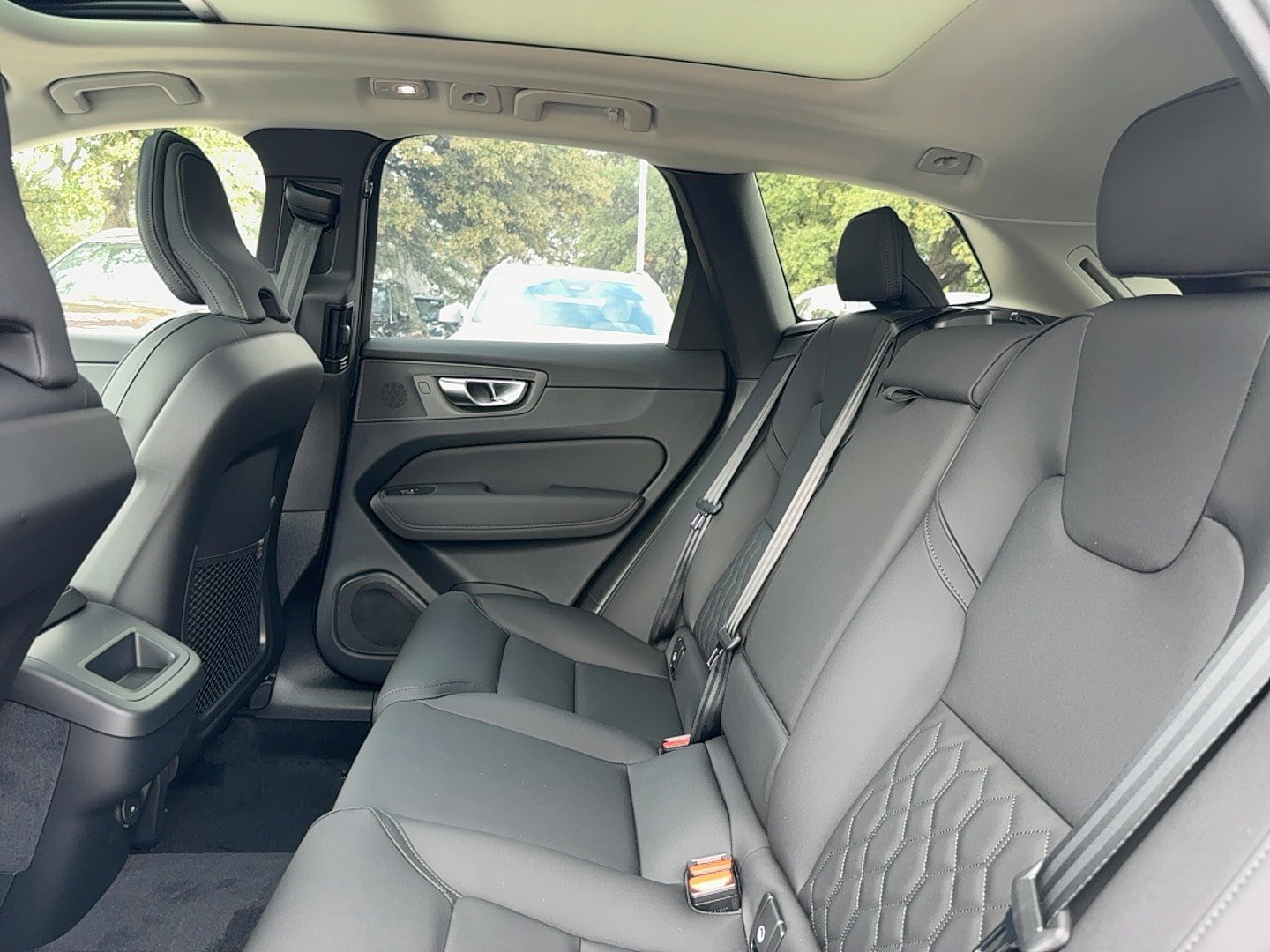New 2026 Volvo XC60 B5 Plus w/ Protection Package AWD/4WD image 16