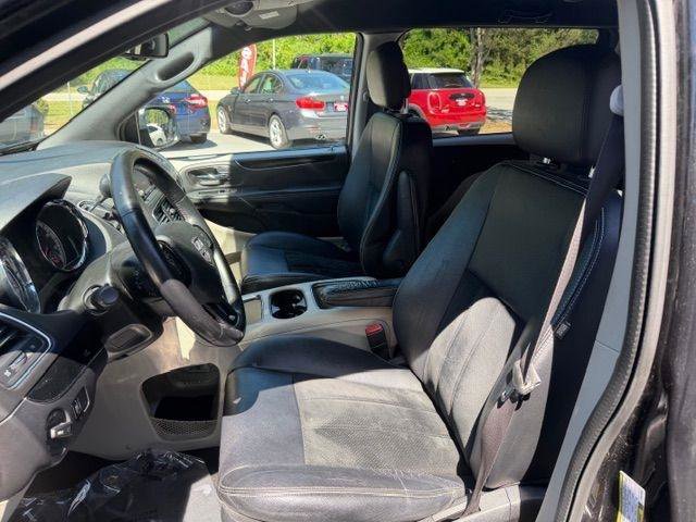 Used 2018 Dodge Grand Caravan SXT FWD image 13