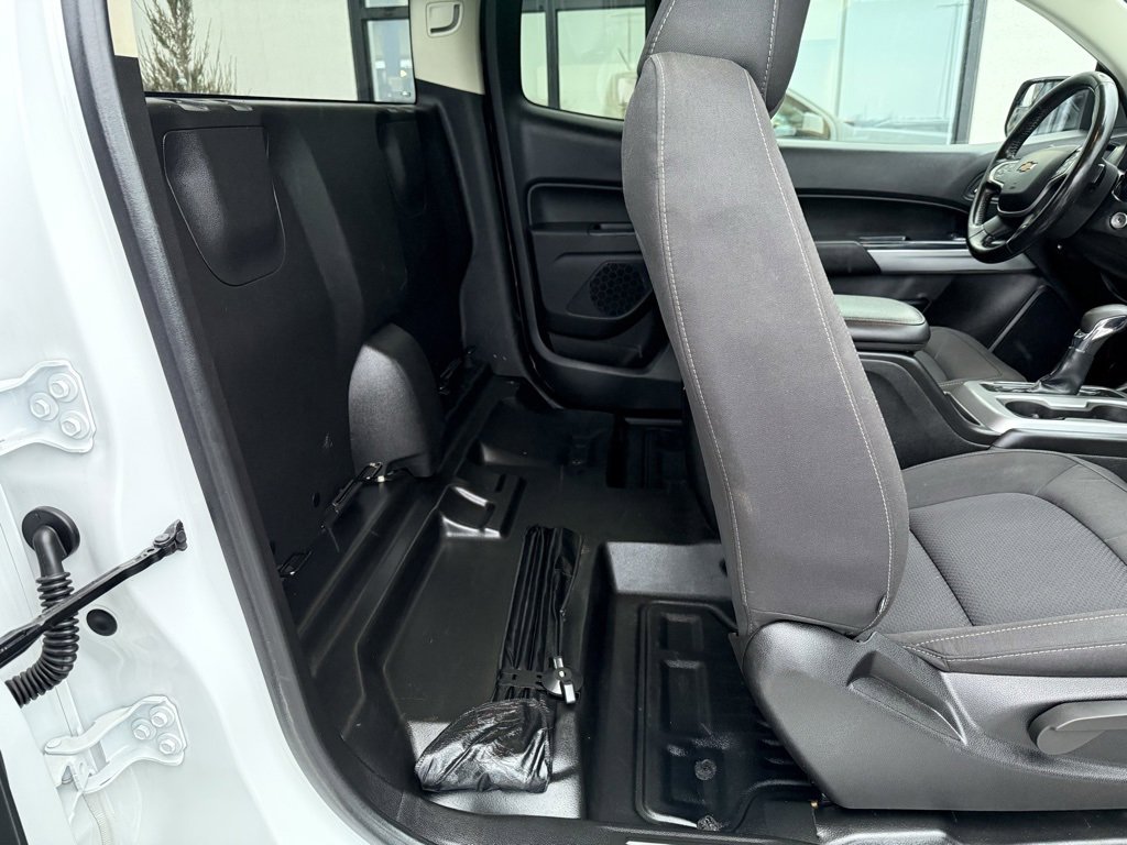 Used 2022 Chevrolet Colorado LT w/ Fleet Safety Package image 24