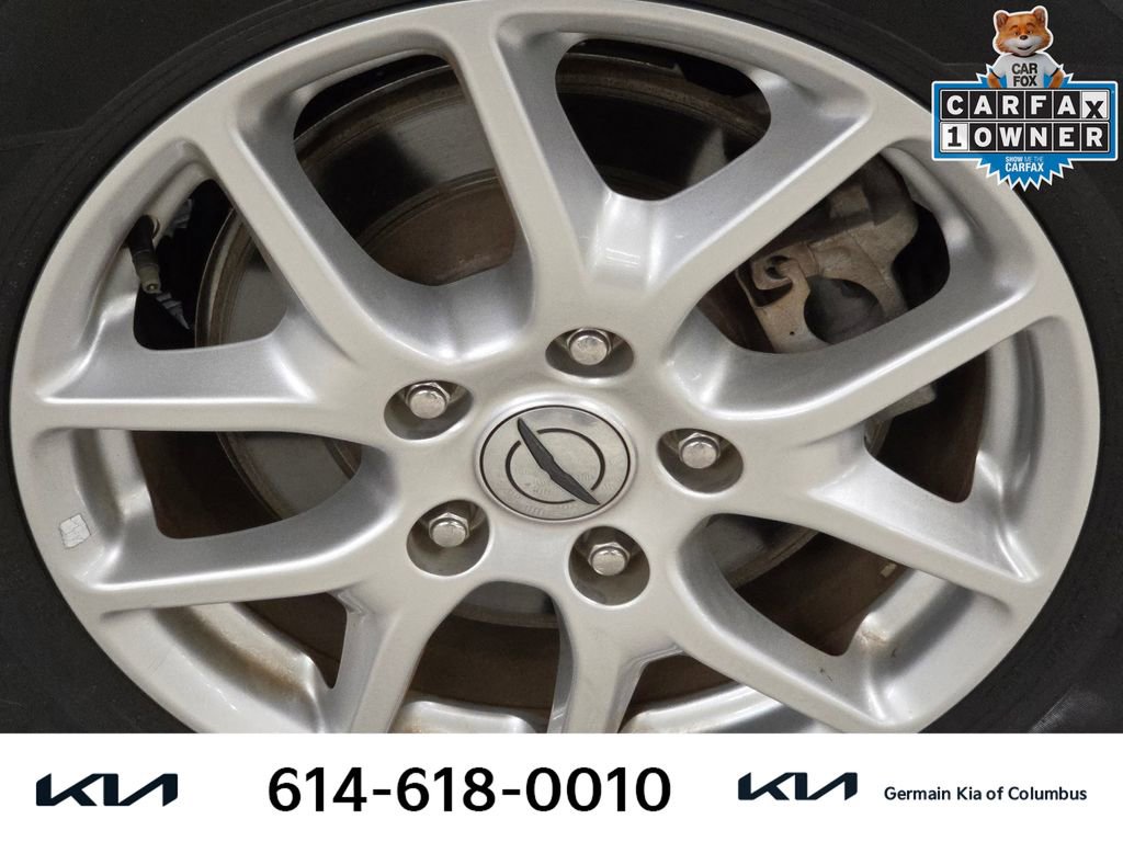 Used 2023 Chrysler Voyager LX image 13