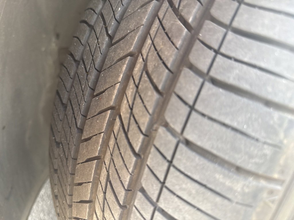 Used 2017 Kia Sorento SX image 9