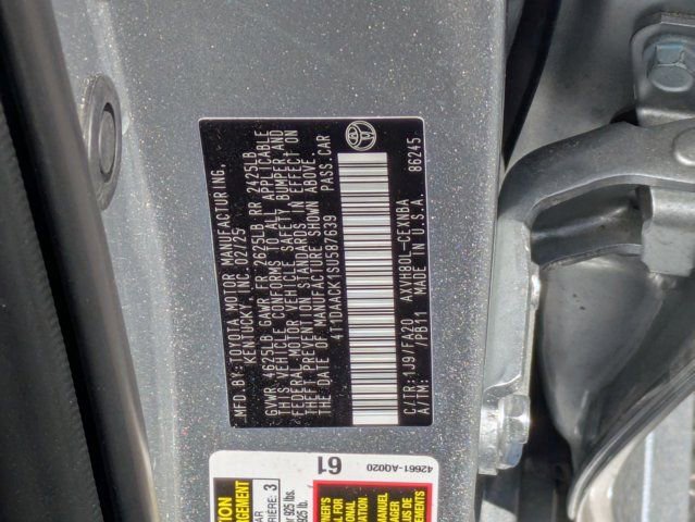 Used 2025 Toyota Camry LE image 37