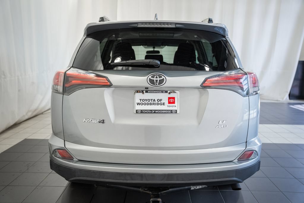 Used 2016 Toyota RAV4 LE AWD/4WD image 5