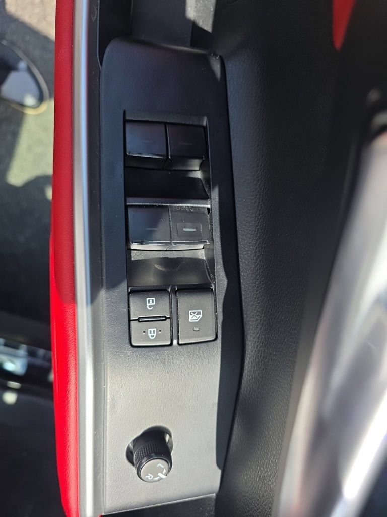 Used 2023 Toyota Highlander XSE AWD/4WD image 15