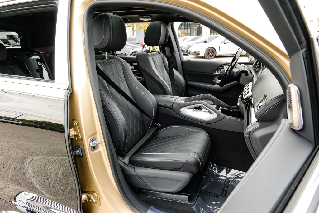 Used 2024 Mercedes-Benz Maybach GLS 600 4MATIC image 41