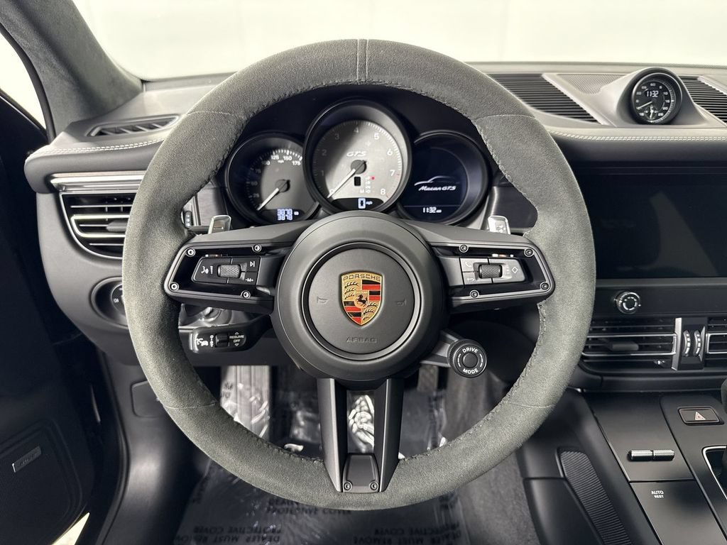 Certified 2025 Porsche Macan GTS AWD/4WD image 35