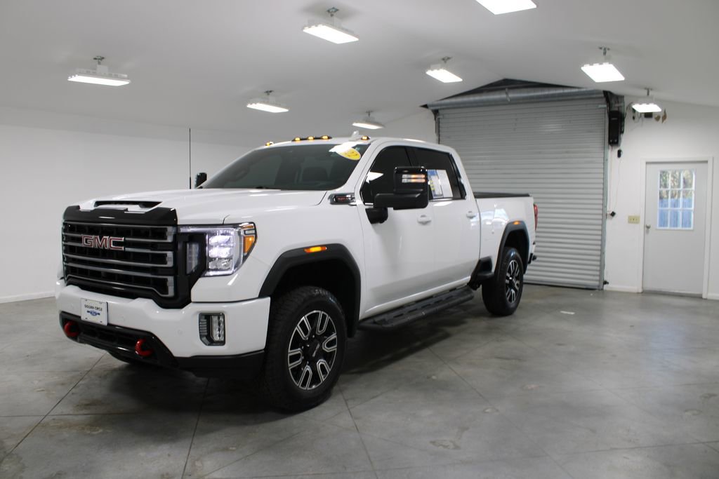 Used 2022 GMC Sierra 2500 AT4 w/ AT4 Preferred Package AWD/4WD image 4
