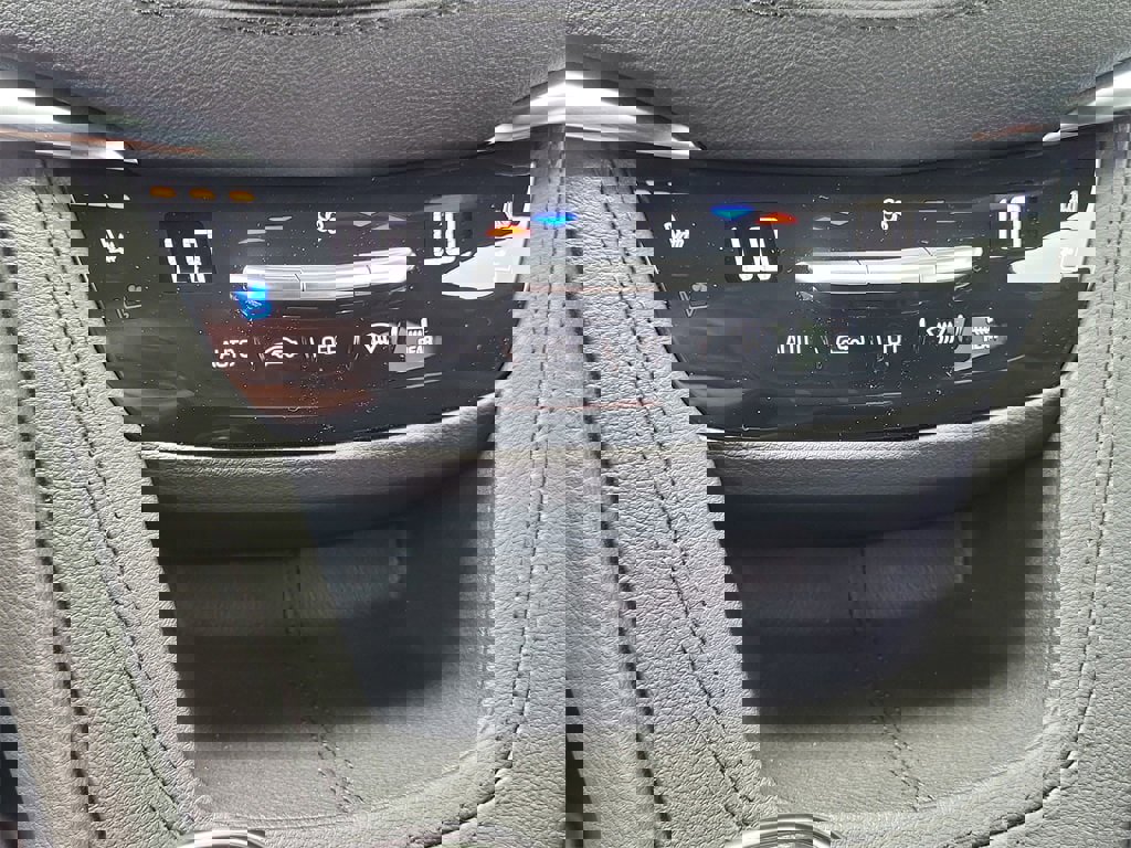 New 2025 Cadillac XT5 Premium Luxury image 24