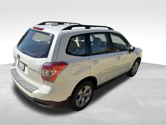 Used 2016 Subaru Forester 2.5i w/ Alloy Wheel Package AWD/4WD image 3