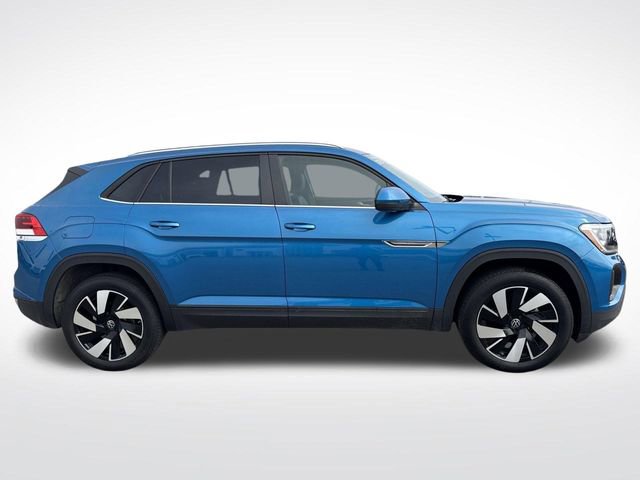 Used 2025 Volkswagen Atlas Cross Sport SE w/ Panoramic Sunroof Package image 10