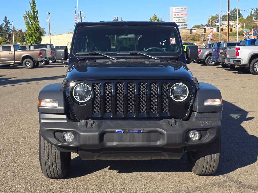 Used 2023 Jeep Wrangler Unlimited Sport AWD/4WD image 5