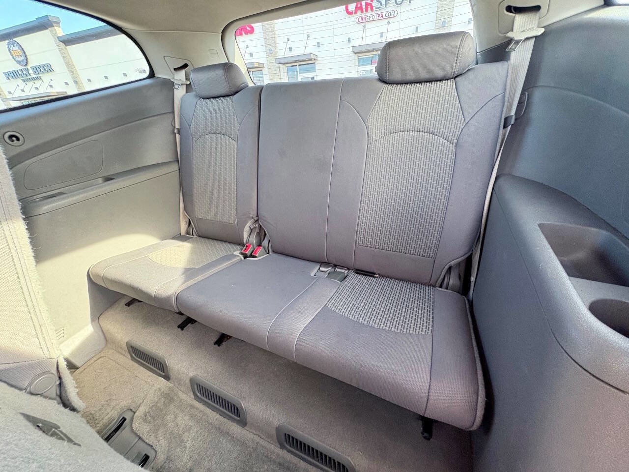 Used 2011 Chevrolet Traverse LS image 22