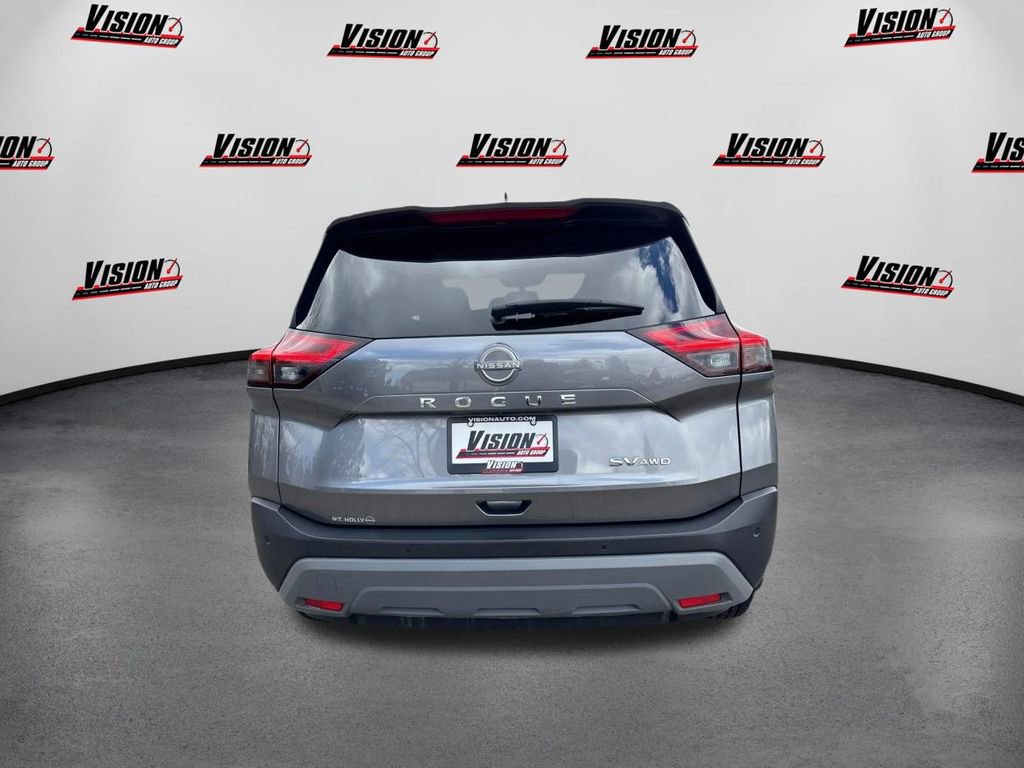 Used 2023 Nissan Rogue SV image 6